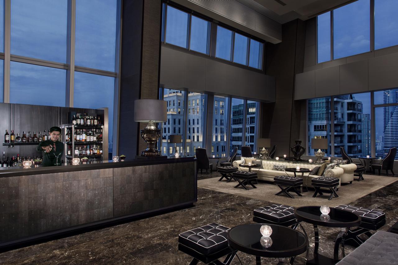 The Okura Prestige Bangkok Banguecoque Exterior foto The bar at the 39th floor
